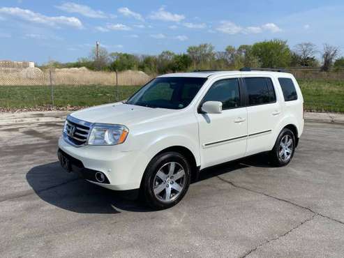 2012 Honda Pilot touring AWD - - by dealer - vehicle for sale in Chicago, IL