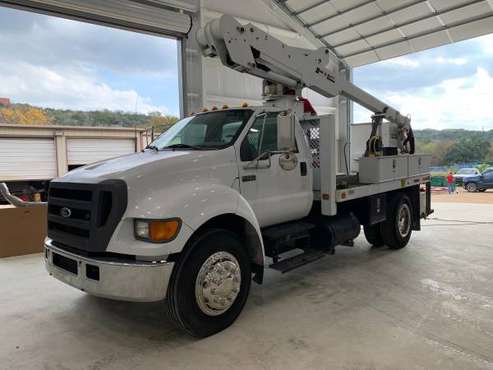 ‘05 FORD F-650 BUCKET TRUCK - cars & trucks - by dealer - vehicle... for sale in marble falls, TX