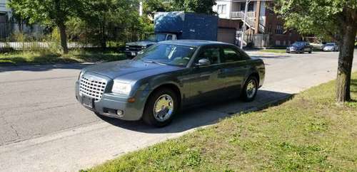 🏁 2006 CHRYSLER 300 TOURING SEDAN 🏁 "Private Own 124,000 Miles" for sale in Country Club Hills, WI