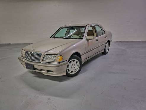 Collector Grade 1999 Mercedes-Benz C280 only 92k miles! Rust free -... for sale in Northbrook, IL