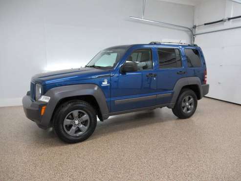 2008 Jeep Liberty Renegade 4x4 - cars & trucks - by dealer - vehicle... for sale in Hudsonville, MI