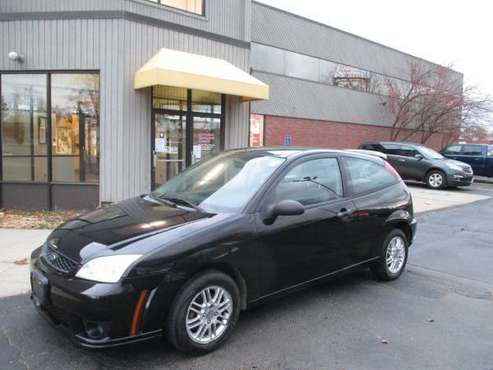2007 Ford Focus ZX3................52k miles/34mpg/Remote... for sale in Point Edward, MI