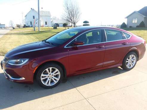 2015 Chrysler 200 - cars & trucks - by owner - vehicle automotive sale for sale in Sherrill, IA