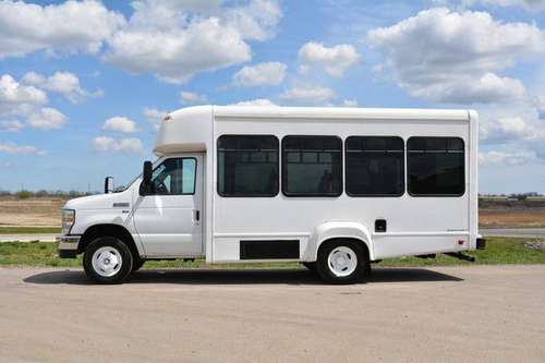 2014 Ford E-350 10 Passenger Paratransit Shuttle Bus for sale in Crystal Lake, MO