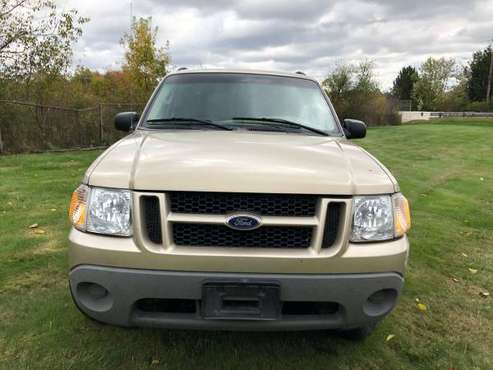 2004 Ford Explorer sport 4x4 for sale in Boardman, OH