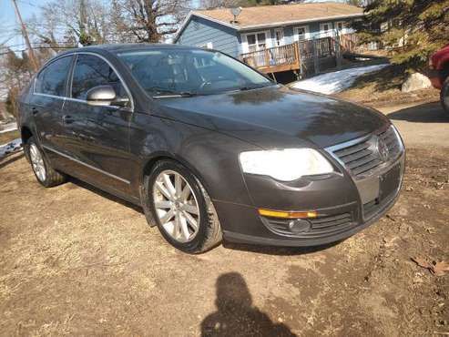 Very nice looking 2010 VW passat w newer body style: needs motor for sale in Montgomery, NY
