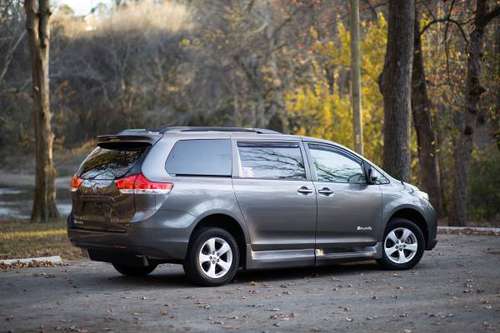 Toyota Sienna BraunAbility Ramp Van - LOW Miles - Excellent - cars &... for sale in Florence, TN