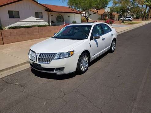 2011 Lincon Mkz, low miles, clean title, really nice car! great for sale in Mesa, AZ