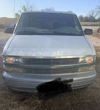 1997 Chevy Astro Minivan - cars & trucks - by owner - vehicle... for sale in Kingdom City, MO