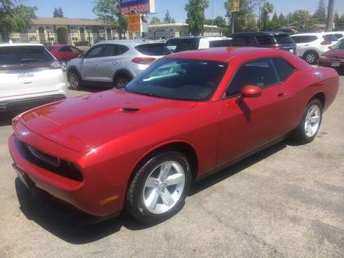 2010 Dodge Challenger SE LOW MILES (US MOTORS) - - by for sale in Stockton, CA