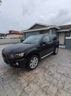 2012 MITSUBISHI OUTLANDER SE - cars & trucks - by owner - vehicle... for sale in Miami, FL