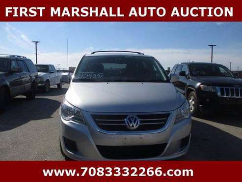 2009 Volkswagen Routan SE - Auction Pricing - - by for sale in Harvey, IL