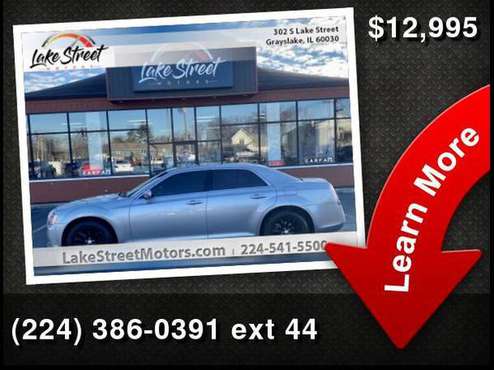 2013 Chrysler 300 - cars & trucks - by dealer - vehicle automotive... for sale in Grayslake, IL