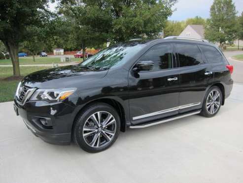 2017 Nissan Pathfinder Platinum AWD - Black - Fantastic Condition for sale in Fairfield, OH