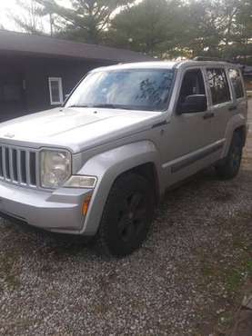 2008 Jeep Liberty 4wd - cars & trucks - by owner - vehicle... for sale in Tallmadge, OH
