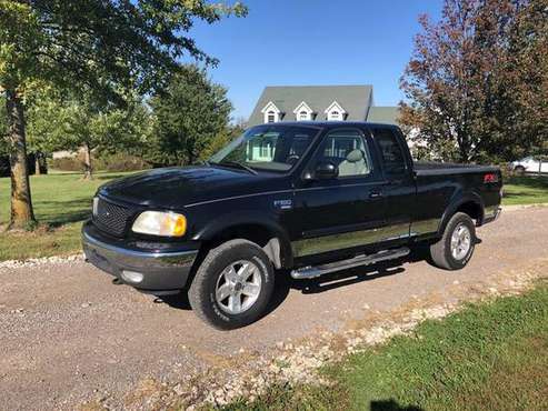 2002 Ford F-150 4dr SuperCab Lariat 4WD for sale in New Bloomfield, MO