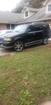 Lincoln navigator - cars & trucks - by owner - vehicle automotive sale for sale in Summerville , SC
