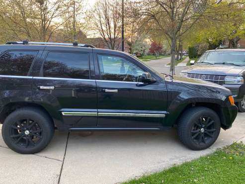 2009 Jeep Grand Cherokee Overland 6300 for sale in Grosse Pointe Farms, MI
