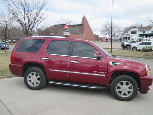 2007 CADILLAC ESCALADE LUXURY - cars & trucks - by dealer - vehicle... for sale in Lincoln, NE