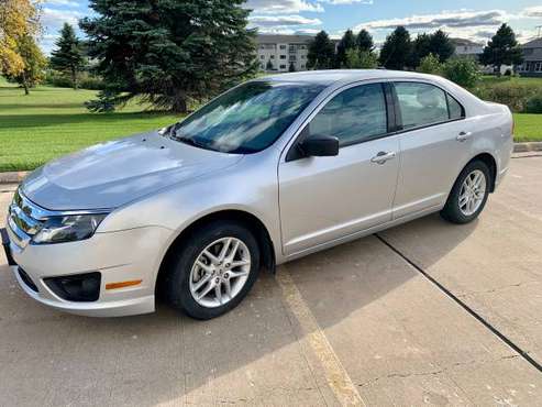 2012 Ford Fusion (like new, very low miles) for sale in Grand Forks, ND