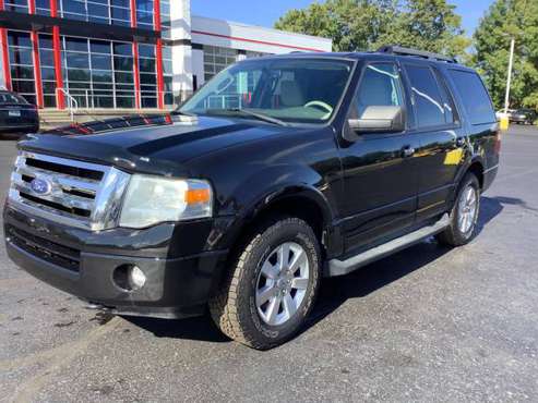 3rd Row! 2010 Ford Expedition XLT! 4x4! No Accidents! - cars &... for sale in Ortonville, OH