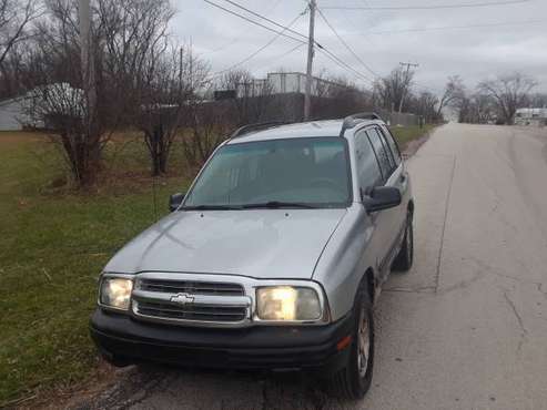 2004 Chevy tracker - cars & trucks - by owner - vehicle automotive... for sale in MARKHAM, IL