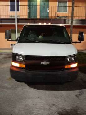 2005 CHEVY EXPRESS 1-TON for sale in New Port Richey , FL