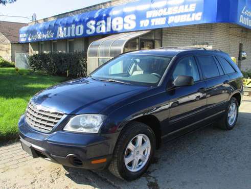 LOOK!*2006 CHRYSLER PACIFICA*LEATHER*LOADED*RUNS GREAT*CLEAN!! for sale in Waterford, MI