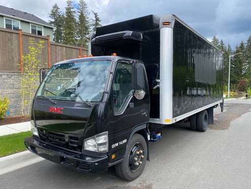 Box Truck low miles! for sale in Kenmore, WA