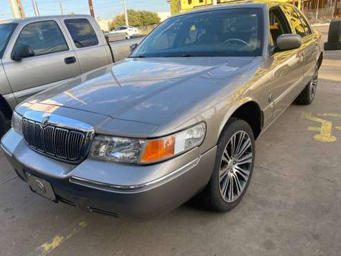 2001 Grand Marquis - cars & trucks - by owner - vehicle automotive... for sale in Round Rock, TX