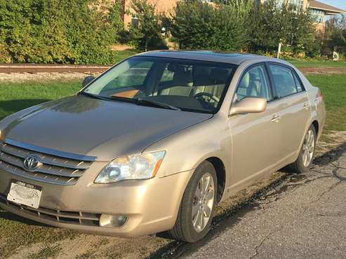 2005 Toyota Avalon XLS for sale in Traverse City, MI