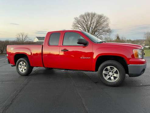 10 GMC SIERRA z71 CLEAN TRUCK - cars & trucks - by owner - vehicle... for sale in Columbia, IN
