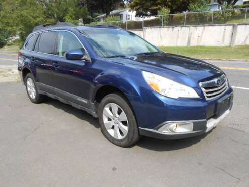 2011 Subaru Outback 2 5i Limited Wagon 1 Owner Excellent Condition! for sale in Seymour, NY
