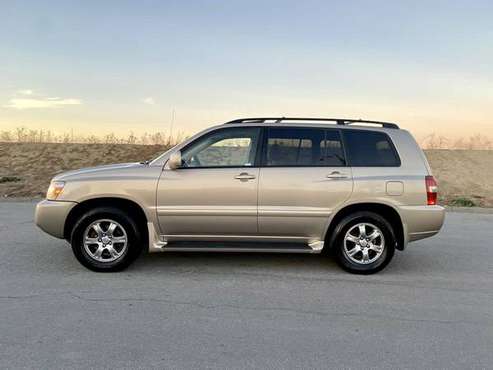 2004 TOYOTA HIGHLANDER SPORT V6 AWD 4x4 7 PASSENGERS VIDEO SYSTEM -... for sale in San Francisco, CA