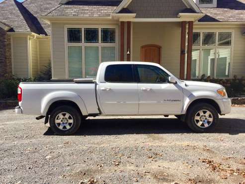 2005 Toyota Tundra Limited double cab 4x4 for sale in Dallas, PA