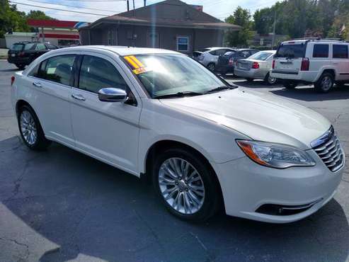 2011 Chrysler 200 Limited !! Priced to move!!! for sale in Spring Hill, MO