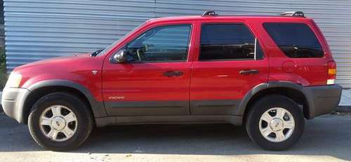 2001 FORD ESCAPE (XLT EDITION)-EXCELLENT CONDITION - cars & trucks -... for sale in Philadelphia, PA