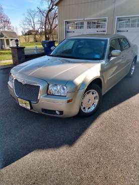 2006 Chrysler 300 - cars & trucks - by owner - vehicle automotive sale for sale in Pittstown, NJ