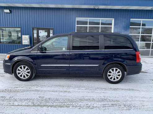 2016 Chrysler Town and Country - - by dealer - vehicle for sale in Grand Forks, ND