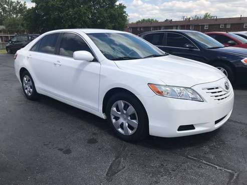 2009 Toyota Camry LE - cars & trucks - by dealer - vehicle... for sale in Louisville, KY