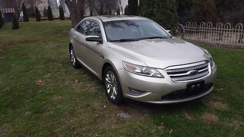 2010 FORD TAURUS LIMITED - cars & trucks - by owner - vehicle... for sale in De Land, IL