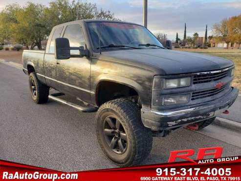 1996 Chevrolet Chevy C/K 1500 AUTOCHECK AVAILABLE ! - cars & trucks... for sale in El Paso, TX