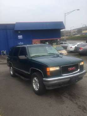 1997 GMC YUKON - cars & trucks - by dealer - vehicle automotive sale for sale in Everett, WA