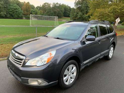 2010 Subaru Outback Awd 171k miles runs looks good Awd 4 cyl for sale in Fairfield, CT
