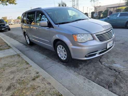 2015 chrysler town and country for sale in Los Angeles, CA