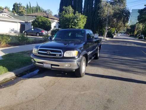 Toyota tundra limited 2000 for sale in Encino, CA