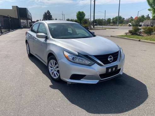 2016 Nissan Altima S! One Owner! Clean title! Clean CarFax - cars & for sale in Sacramento , CA