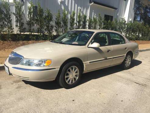 2002 Lincoln Continental - cars & trucks - by owner - vehicle... for sale in North Hollywood, CA