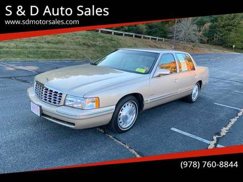 1997 Cadillac DeVille Base 4dr Sedan for sale in Maynard, MA