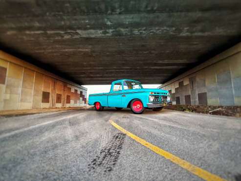 1965 Ford F100 Custom Cab 2wd Short bed - cars & trucks - by owner -... for sale in Central Point, OR